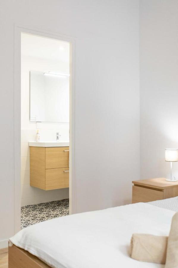 Grand T4 Avec 3Sdb - Quartier Joliette - Ideal Familles Et Groupes Marseille Luaran gambar